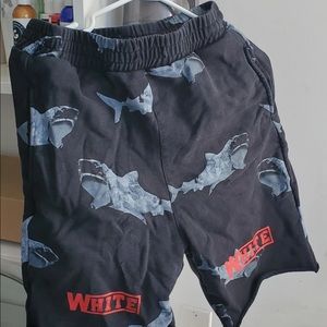 This pant match up with another off-white T shirt. Excellent condition.